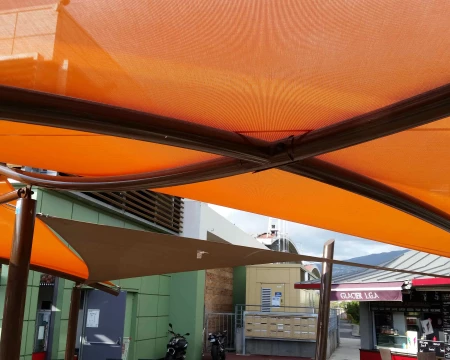structure ombrière orange